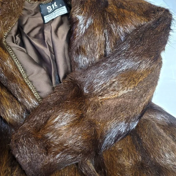 Legitimate Leather. FOR CLOSET CLOSING ONLY - Picture 14 of 16